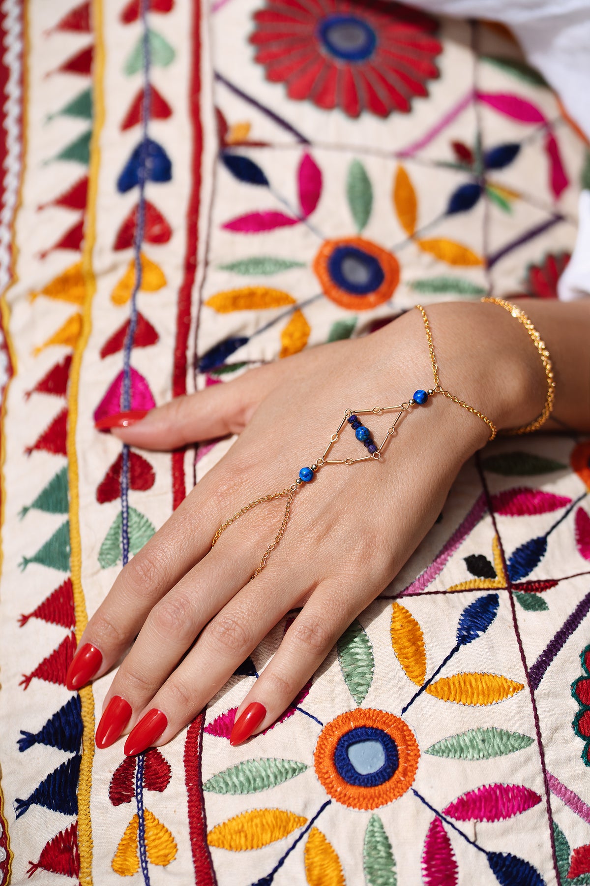 Color Hand Chains Tierra y Color Hand Chain – Malas World